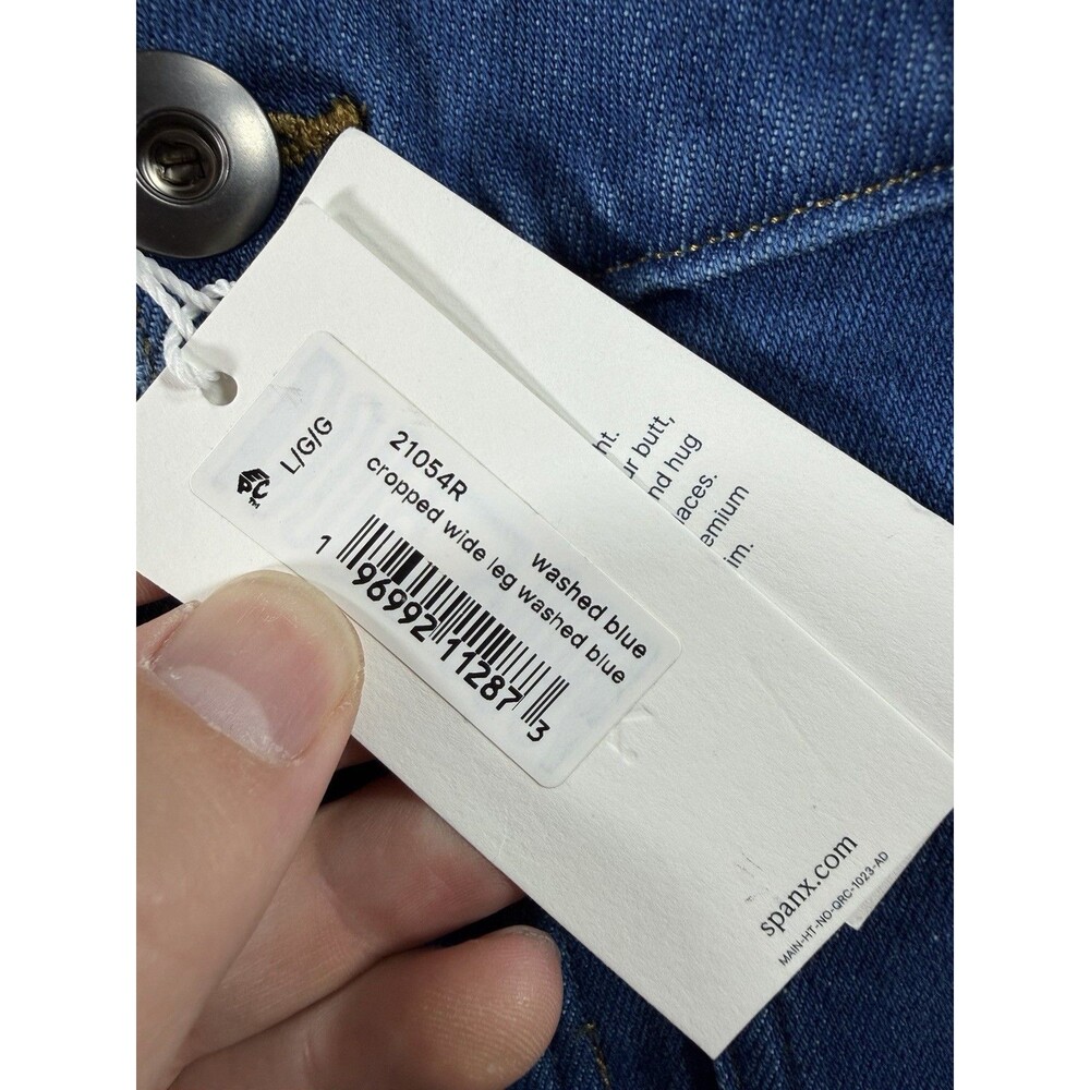 Spanx Wide Leg Jeans Women's Sz Large Blue Denim Everywear Cropped Wash Pull On - Picture 4 of 12